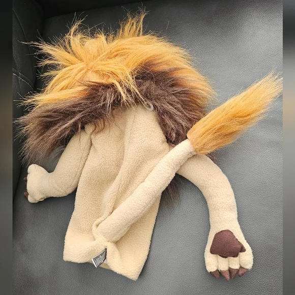 Melissa & Doug Lion Hand Puppet Plush Stuffed Animal - Picture 2 of 3
